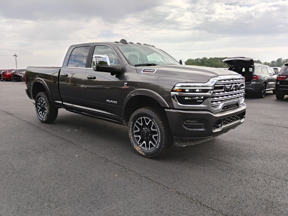 2025 Ram 2500 - Image 3 of 12
