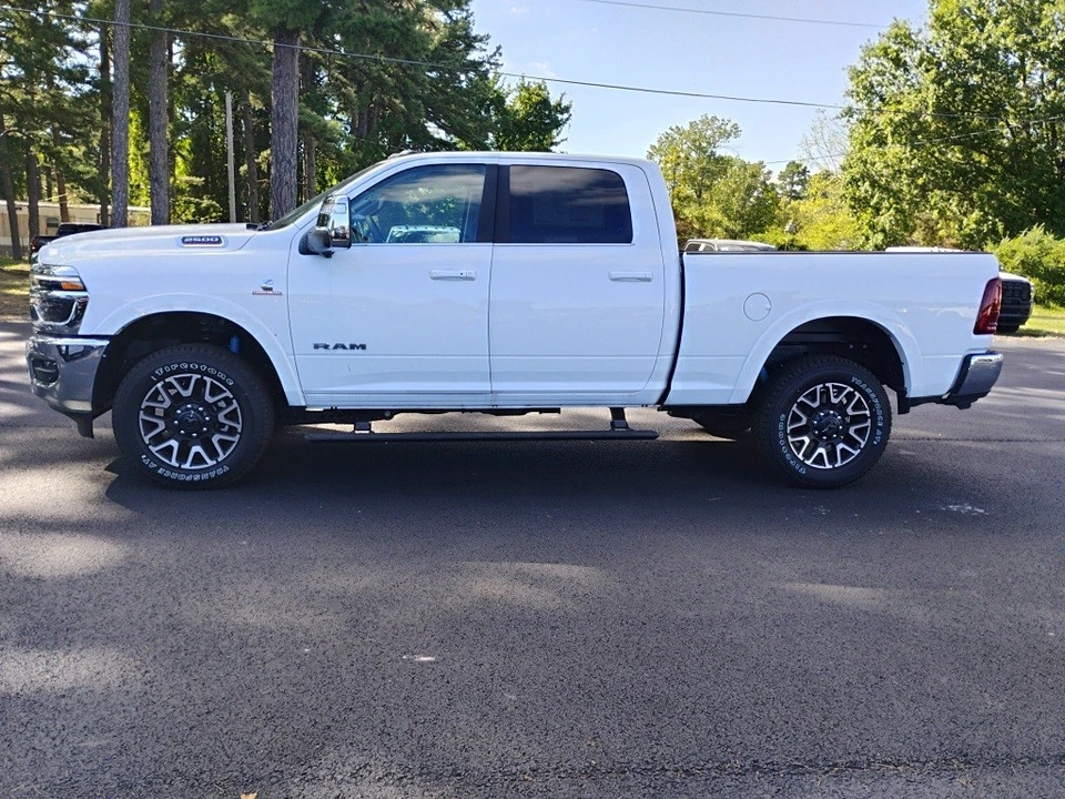 2025 Ram 2500 - Image 8 of 12