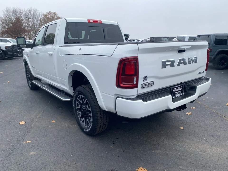 2025 Ram 2500 - Image 7 of 12