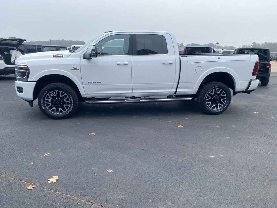 2025 Ram 2500 - Image 8 of 12