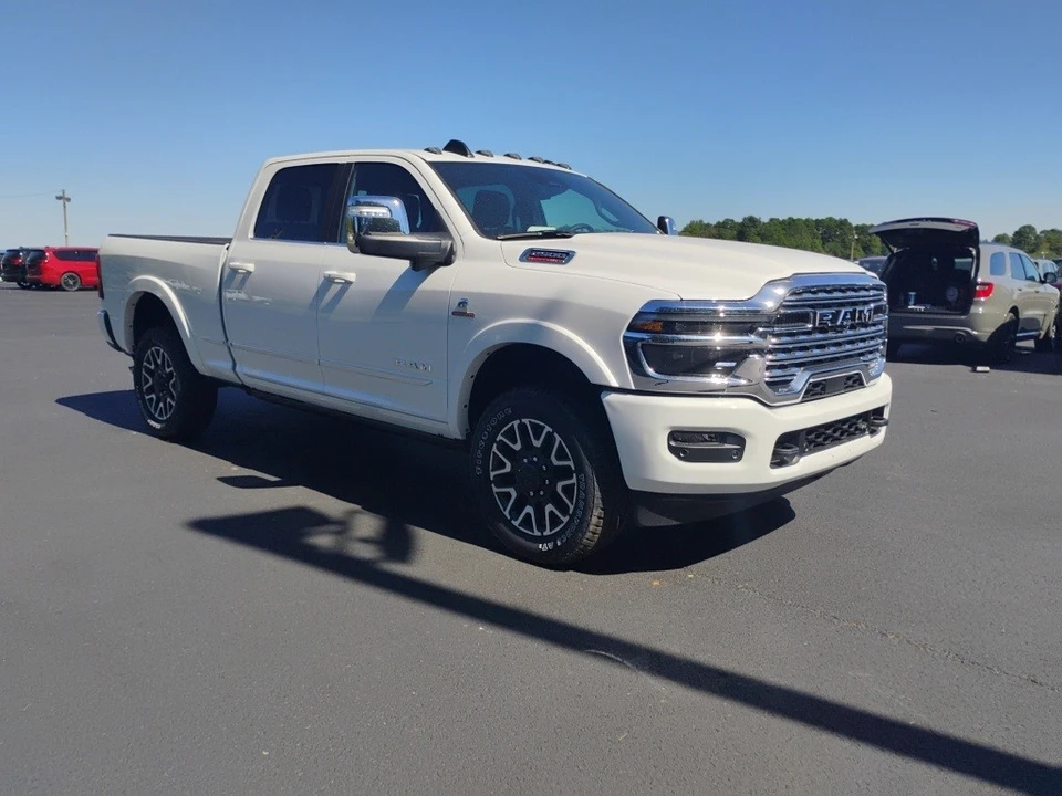 2025 Ram 2500 - Image 3 of 12