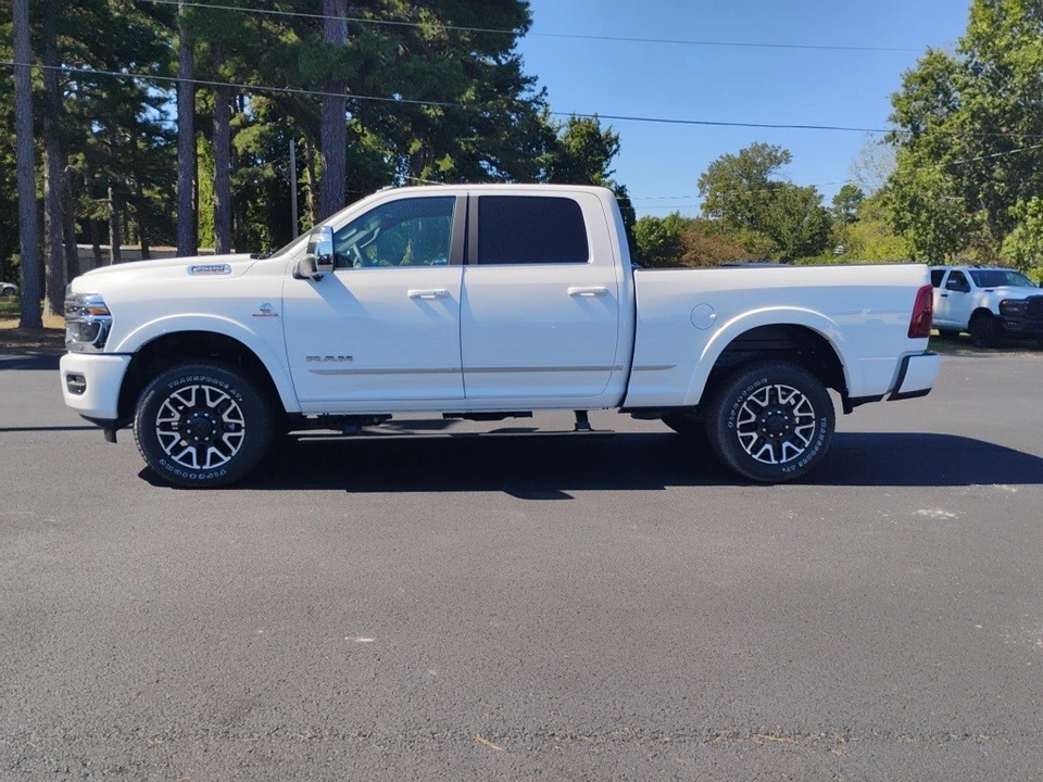 2025 Ram 2500 - Image 8 of 12