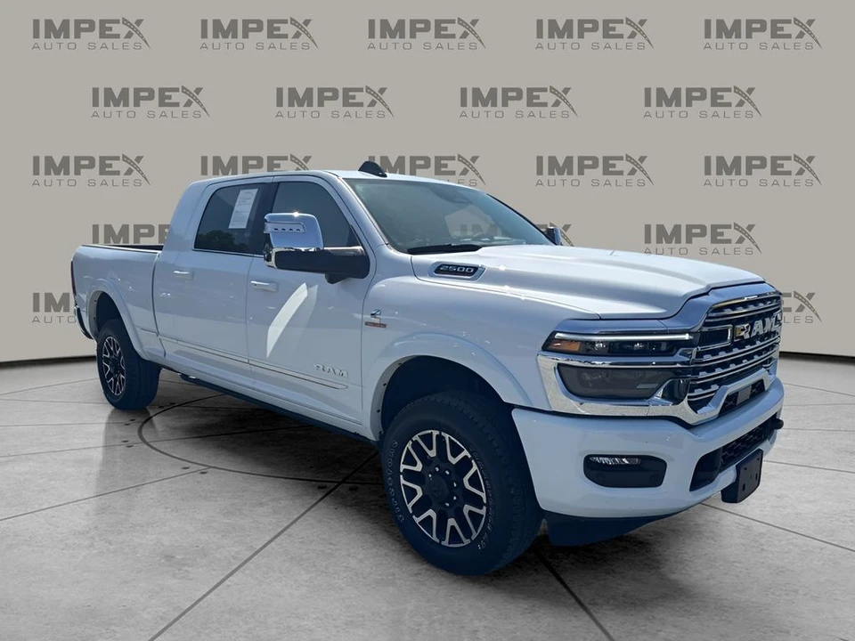 2025 Ram 2500 - Image 7 of 31