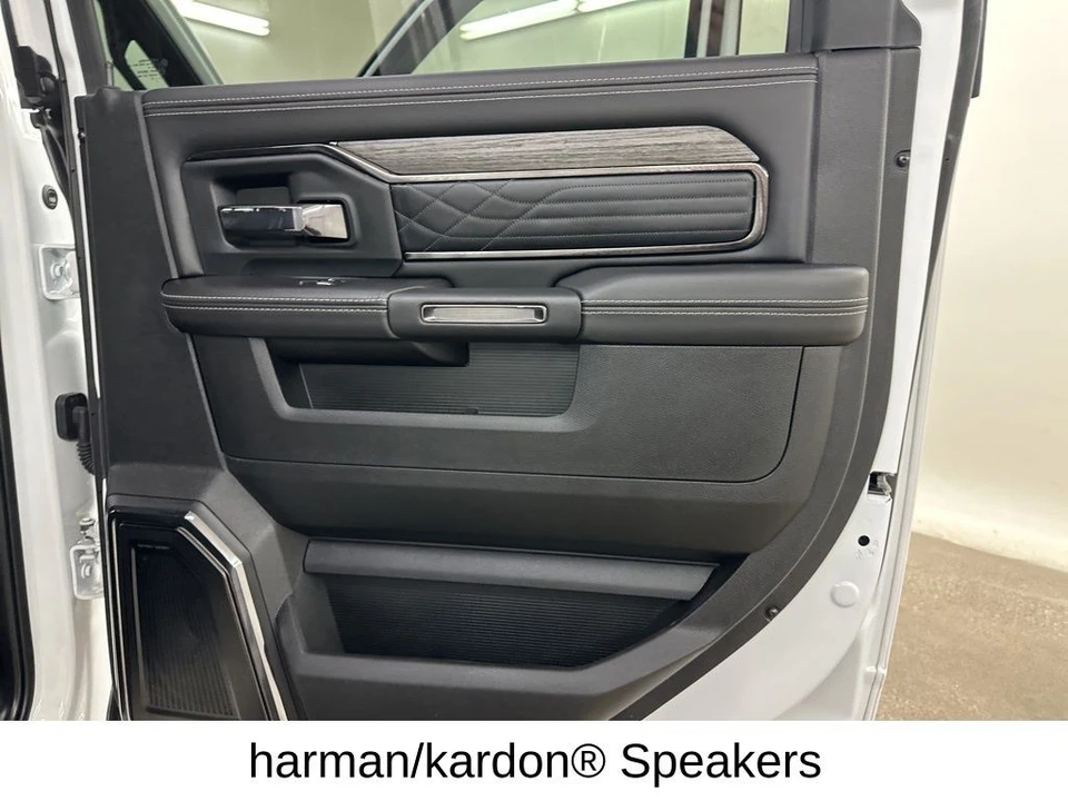 2025 Ram 2500 - Image 25 of 31