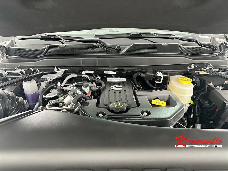 2025 Ram 2500 - Image 18 of 21