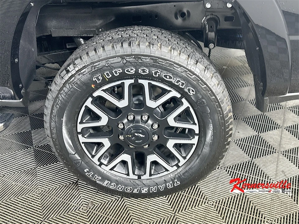 2025 Ram 2500 - Image 17 of 21