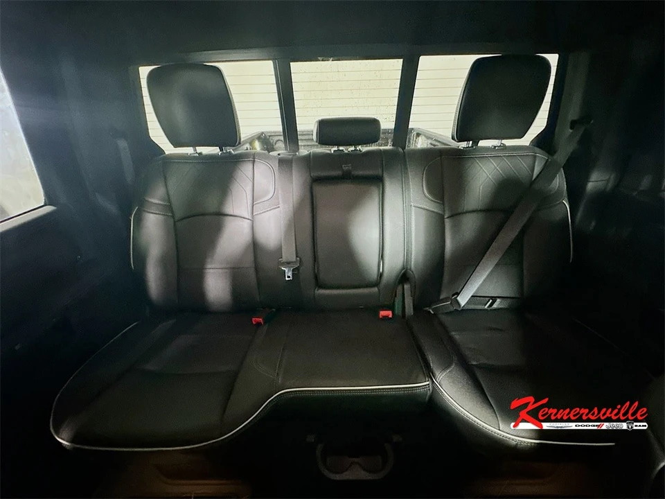 2025 Ram 2500 - Image 10 of 12