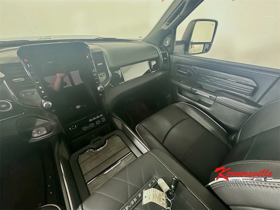 2025 Ram 2500 - Image 11 of 21