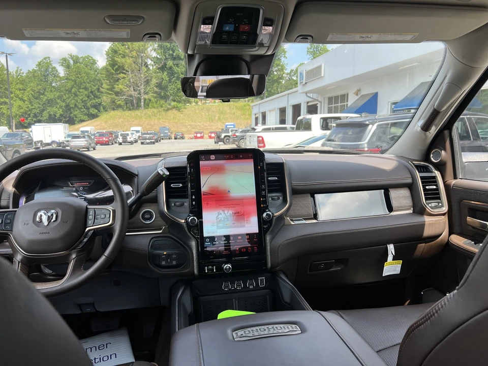 2025 Ram 2500 - Image 22 of 31
