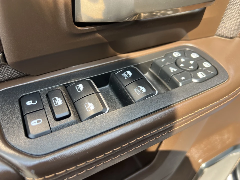 2025 Ram 2500 - Image 24 of 31