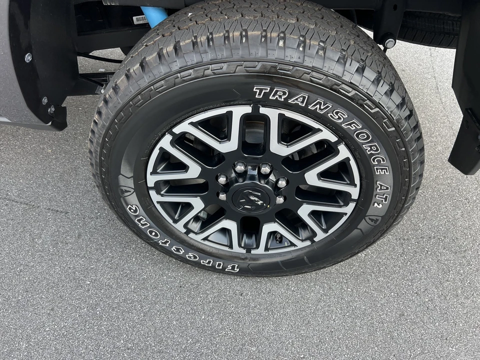 2025 Ram 2500 - Image 15 of 31
