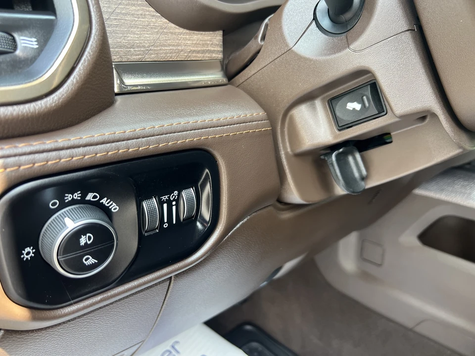 2025 Ram 2500 - Image 29 of 31