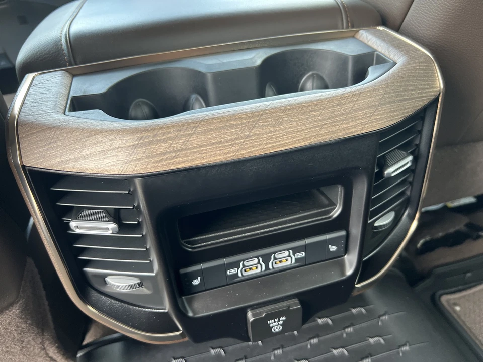 2025 Ram 2500 - Image 21 of 31