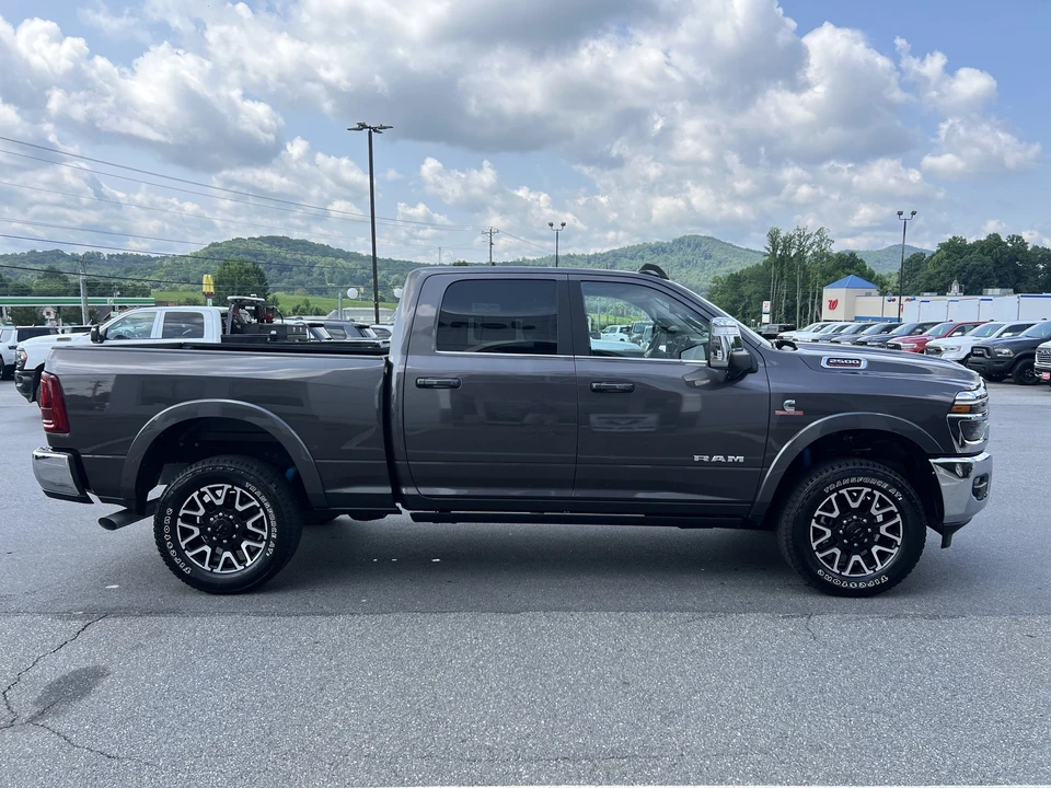 2025 Ram 2500 - Image 4 of 31