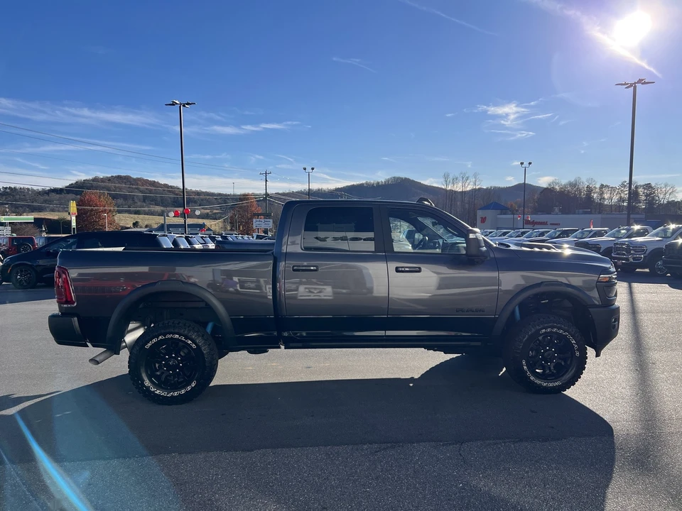 2025 Ram 2500 - Image 4 of 12