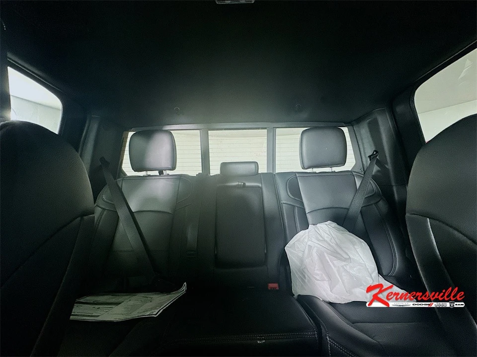 2025 Ram 2500 - Image 10 of 21