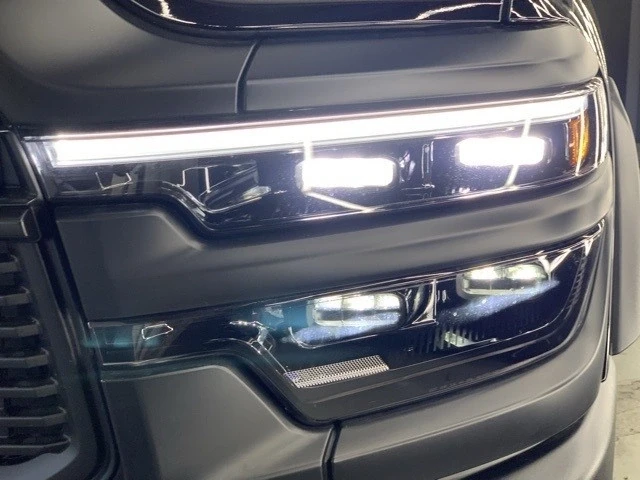 2025 Ram 2500 - Image 10 of 21