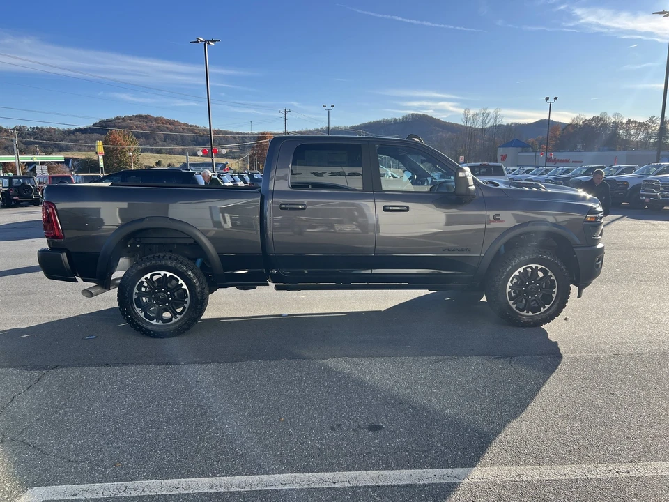 2025 Ram 2500 - Image 4 of 12