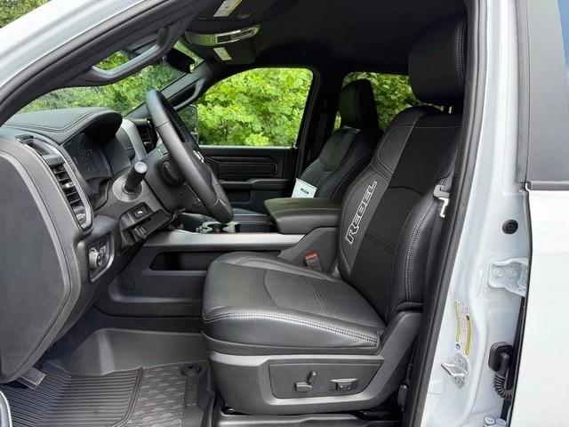 2025 Ram 2500 - Image 13 of 21