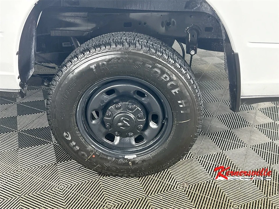 2025 Ram 2500 - Image 17 of 21