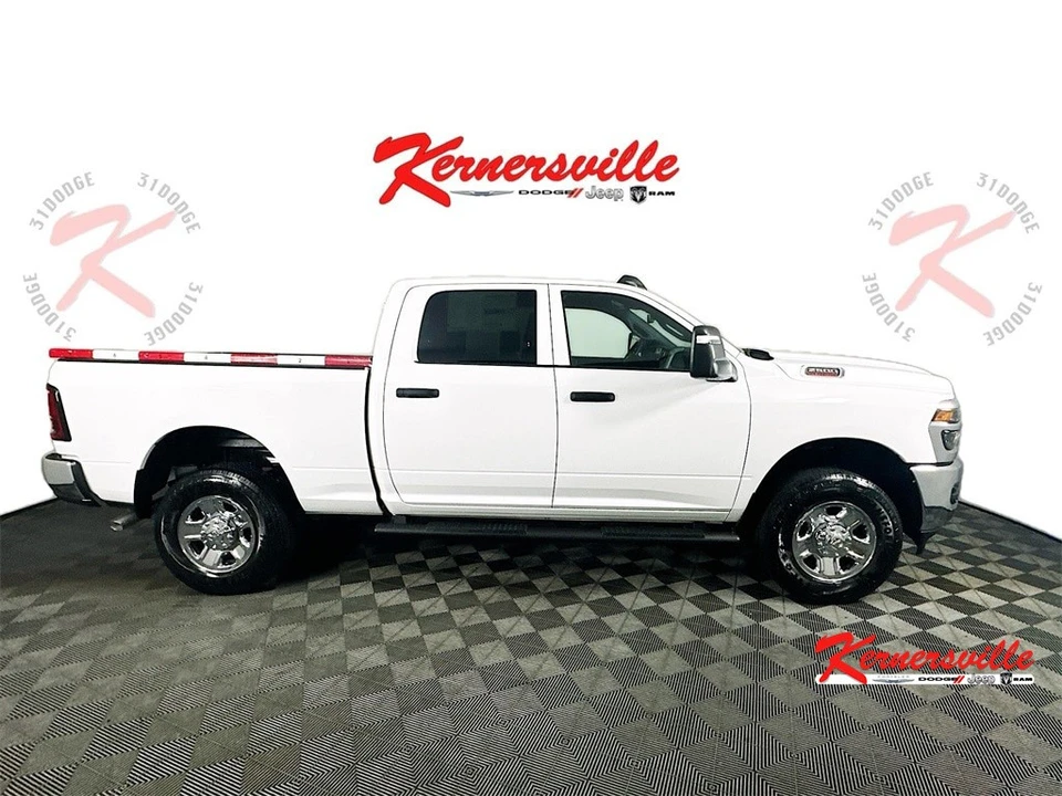 2025 Ram 2500 - Image 8 of 12