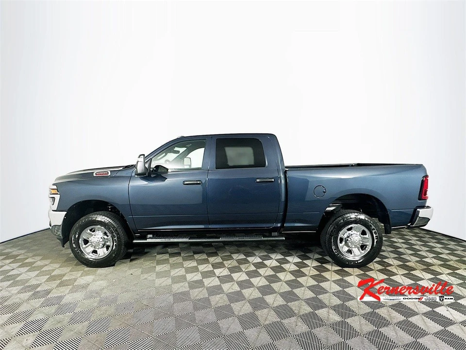 2025 Ram 2500 - Image 4 of 12