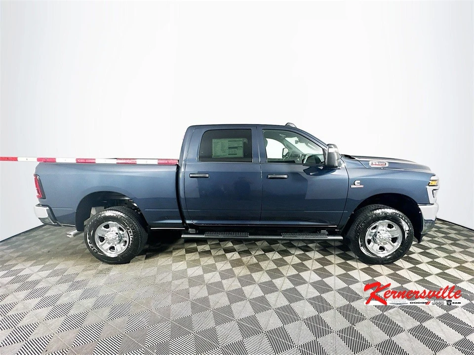 2025 Ram 2500 - Image 8 of 12