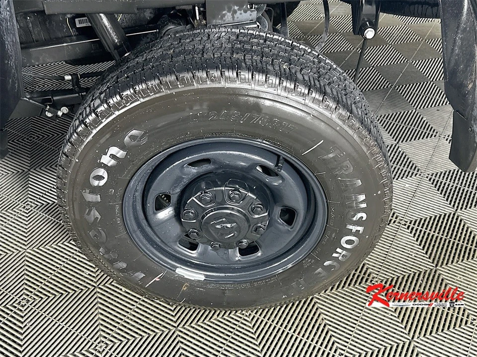 2025 Ram 2500 - Image 17 of 21