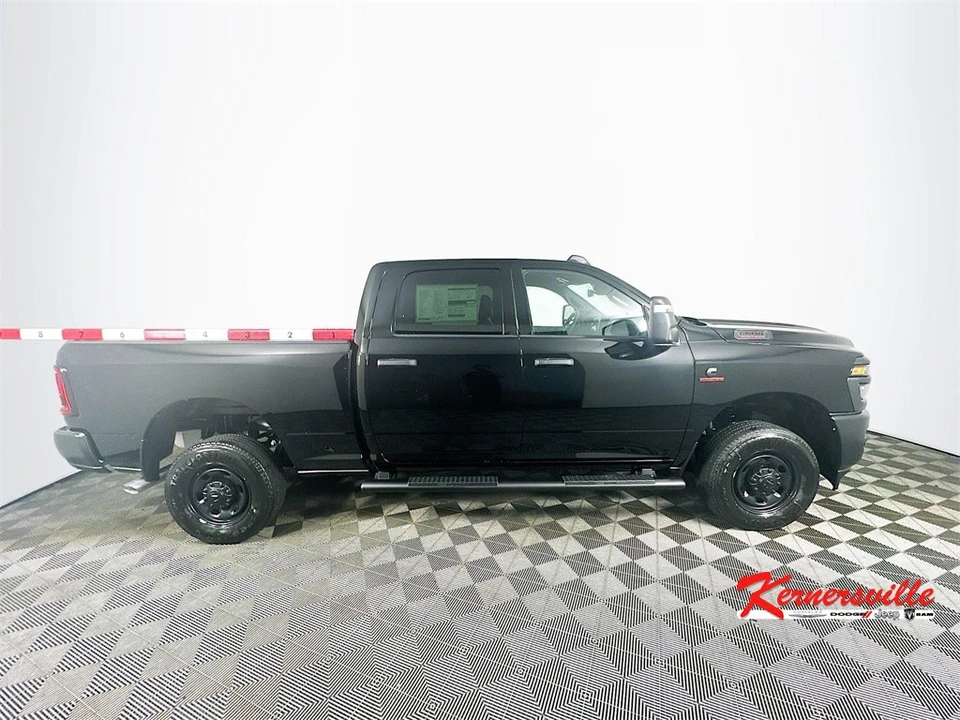 2025 Ram 2500 - Image 8 of 12