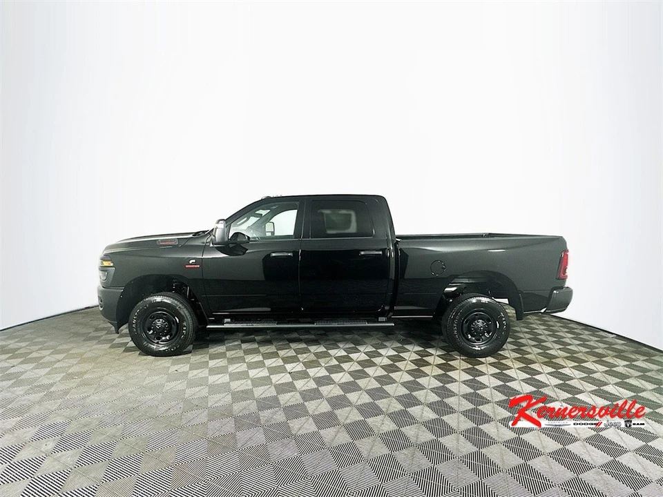 2025 Ram 2500 - Image 4 of 12