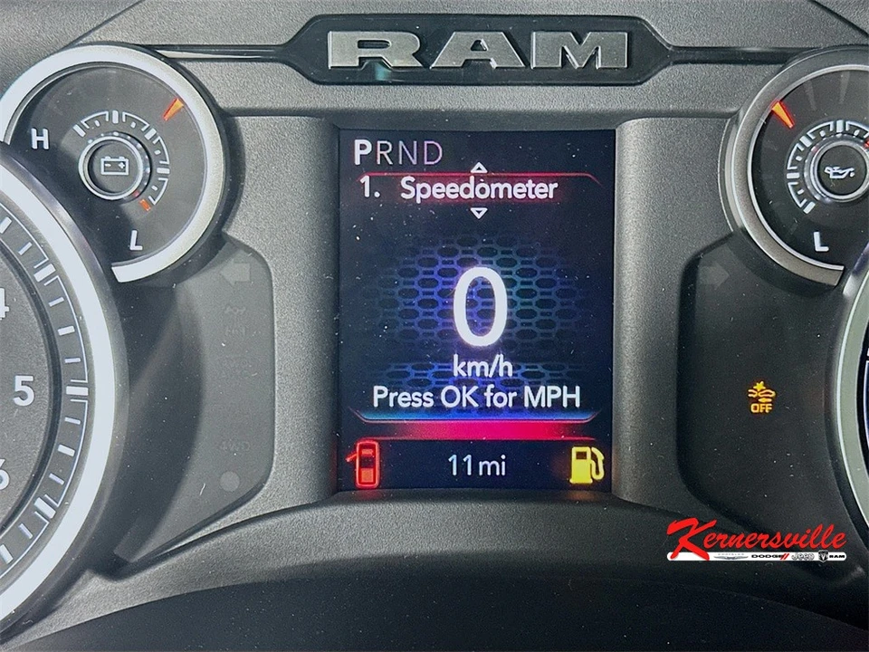 2025 Ram 2500 - Image 11 of 12