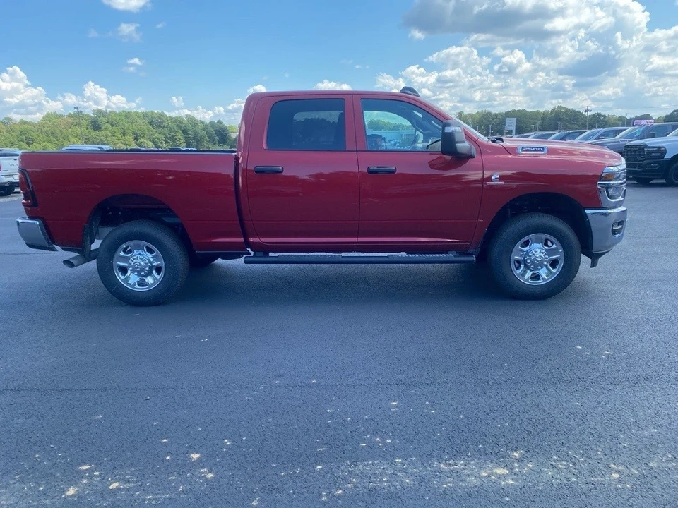 2025 Ram 2500 - Image 4 of 12