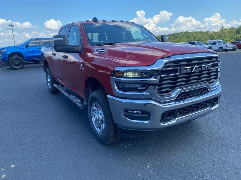 2025 Ram 2500 - Image 3 of 12