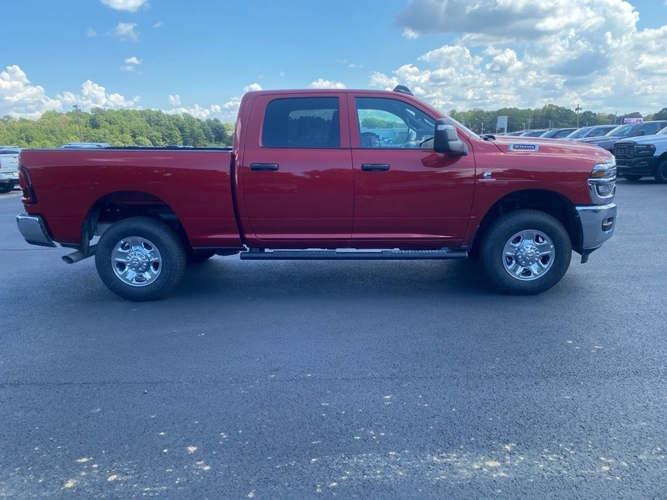 2025 Ram 2500 - Image 4 of 12