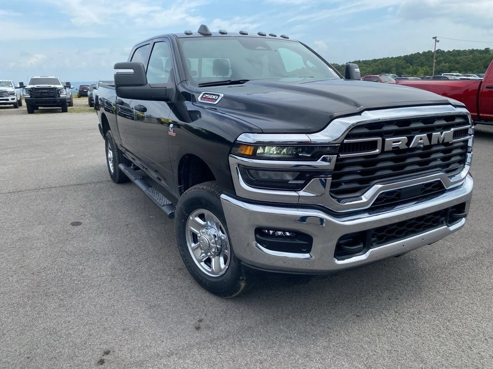 2025 Ram 2500 - Image 3 of 12