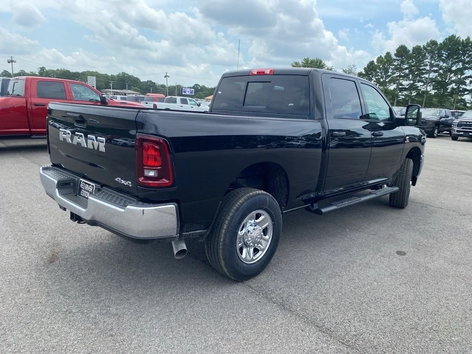 2025 Ram 2500 - Image 5 of 12