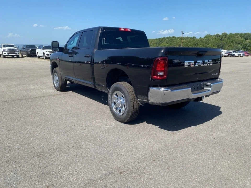 2025 Ram 2500 - Image 7 of 12