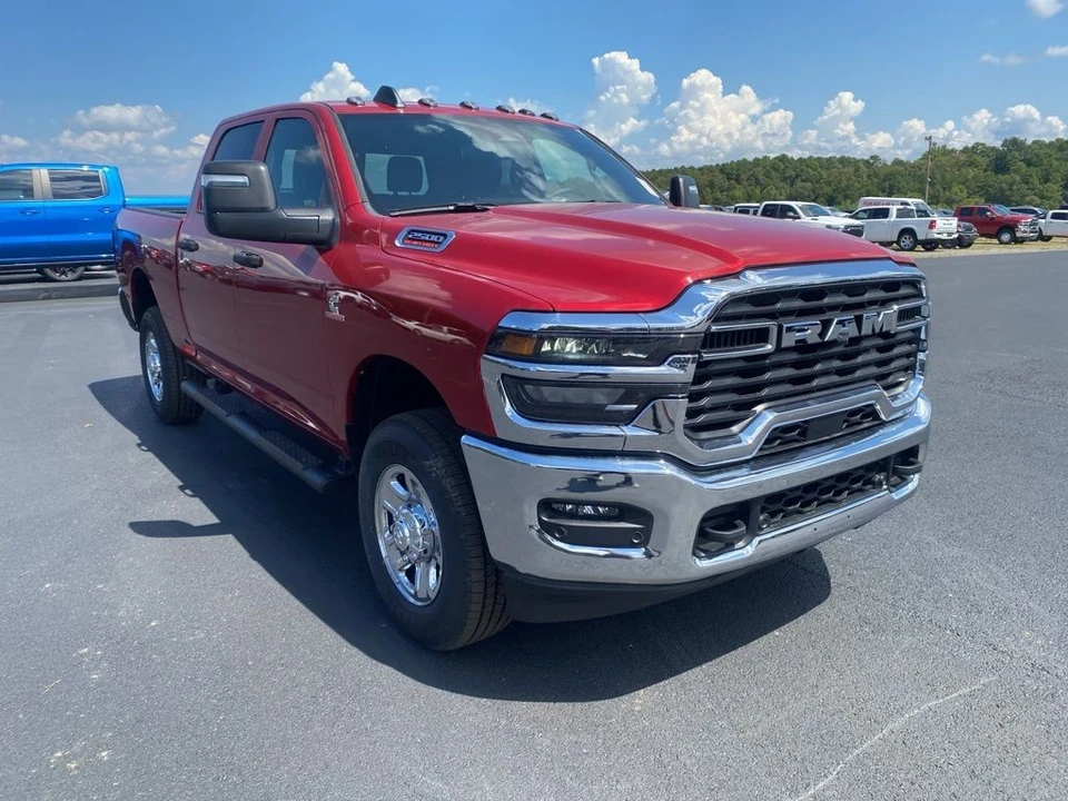 2025 Ram 2500 - Image 3 of 12