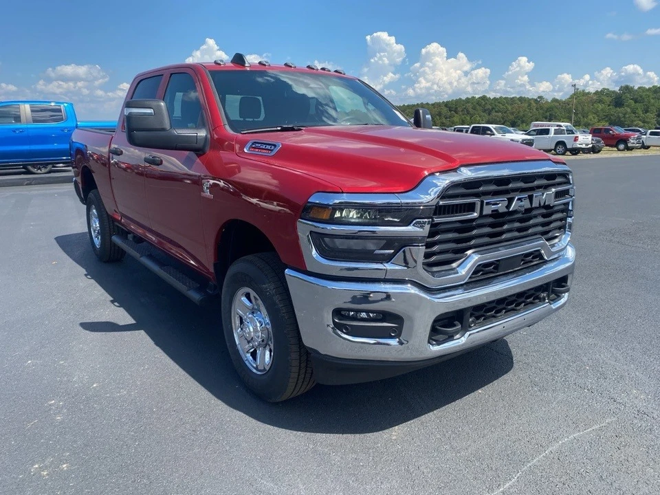 2025 Ram 2500 - Image 3 of 12