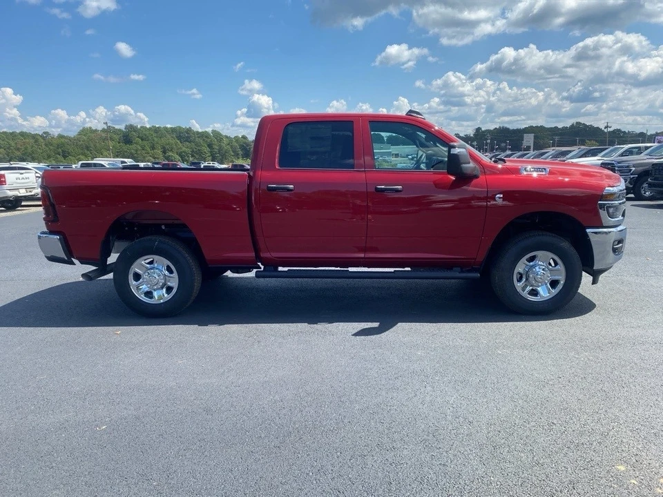 2025 Ram 2500 - Image 4 of 12