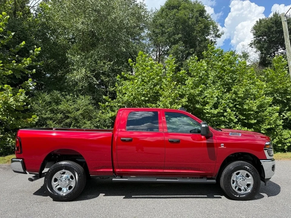 2025 Ram 2500 - Image 6 of 12