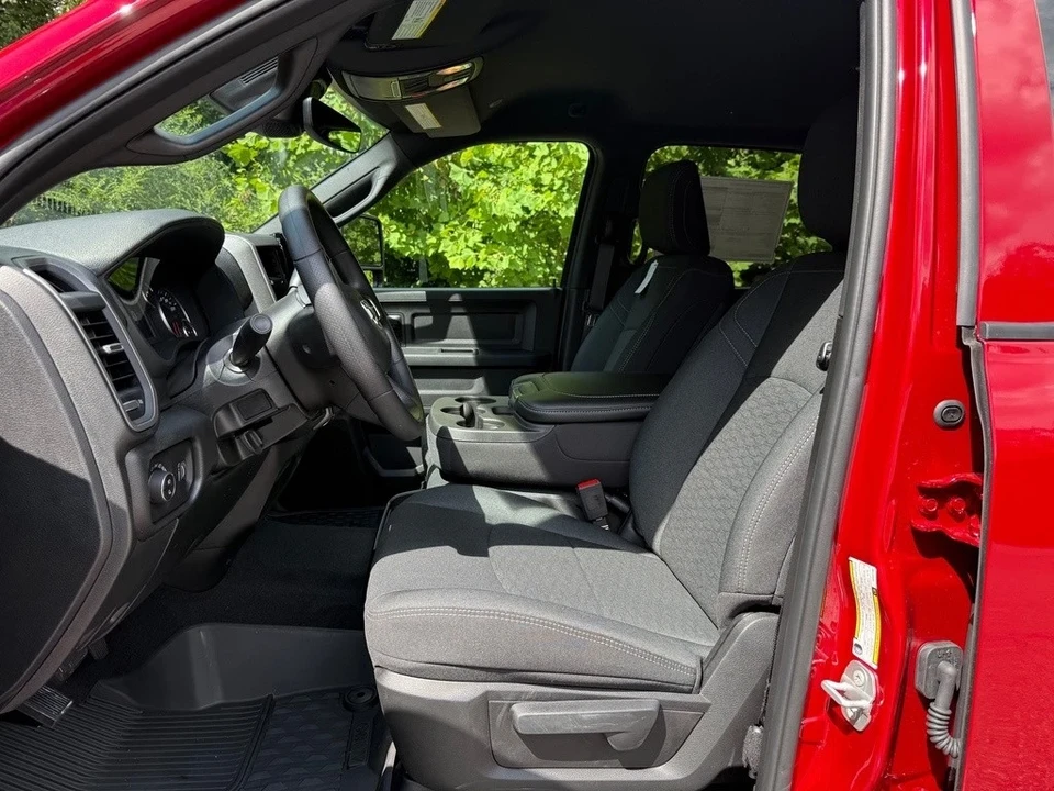 2025 Ram 2500 - Image 14 of 21