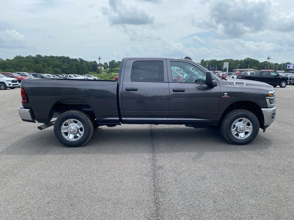 2025 Ram 2500 - Image 4 of 12