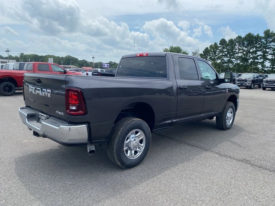 2025 Ram 2500 - Image 5 of 12
