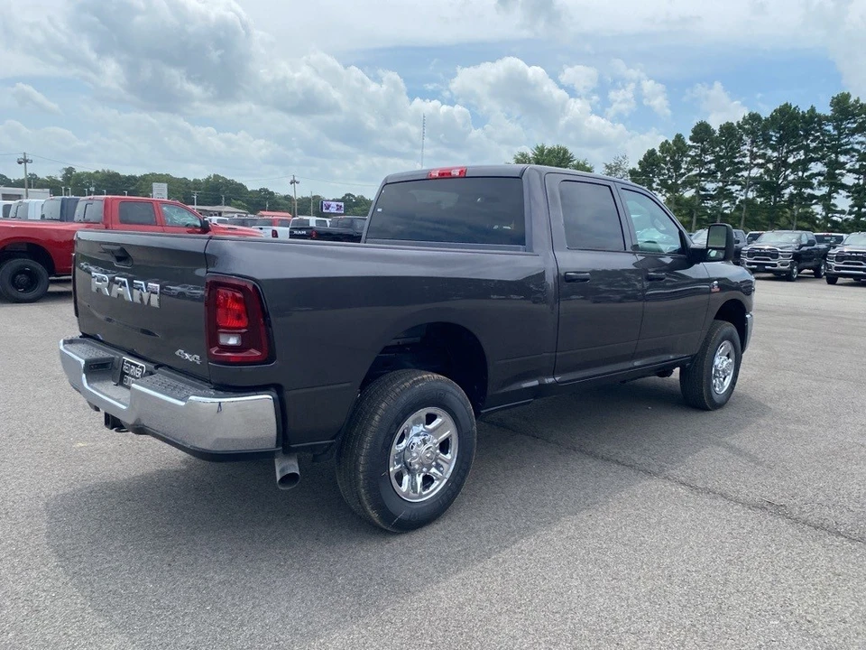 2025 Ram 2500 - Image 5 of 12