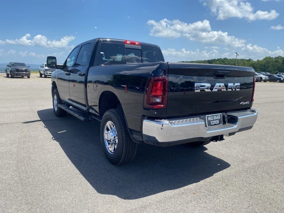 2025 Ram 2500 - Image 7 of 12