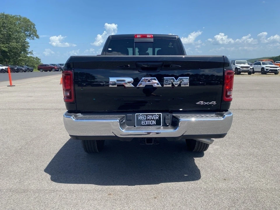 2025 Ram 2500 - Image 6 of 12