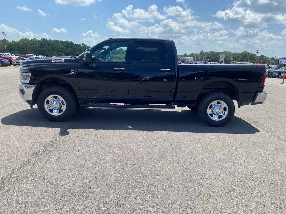 2025 Ram 2500 - Image 8 of 12