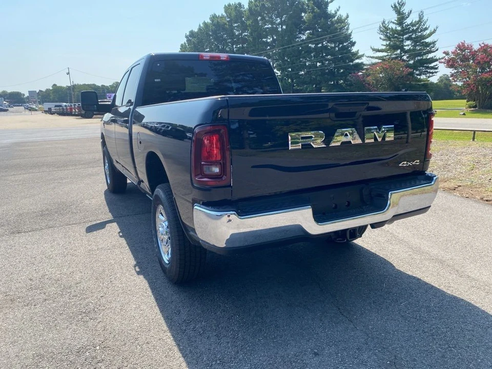 2025 Ram 2500 - Image 7 of 12