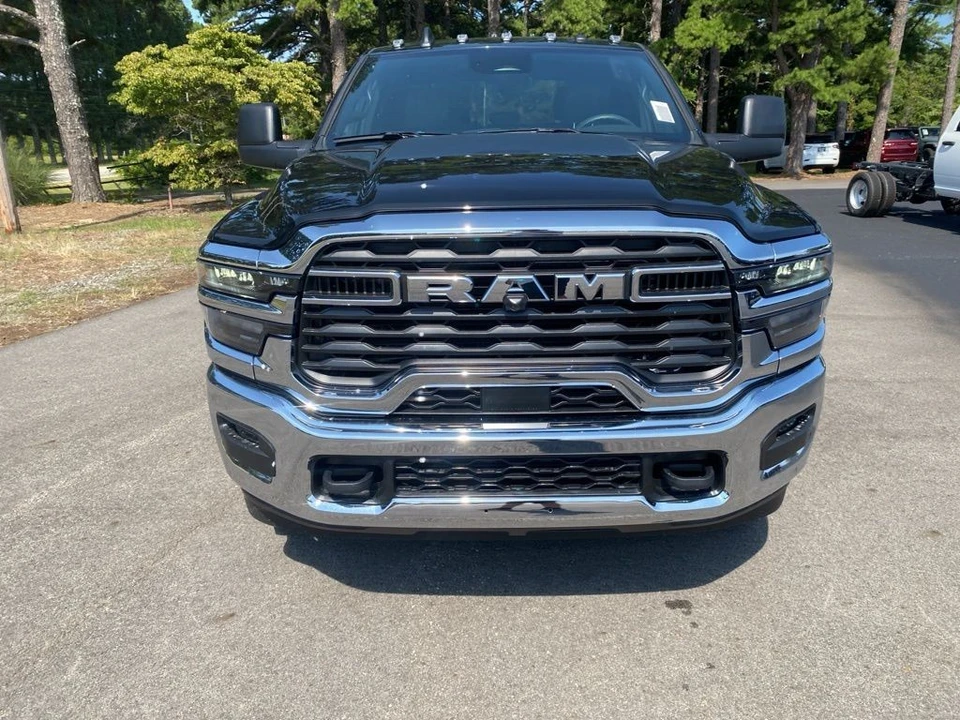 2025 Ram 2500 - Image 2 of 12